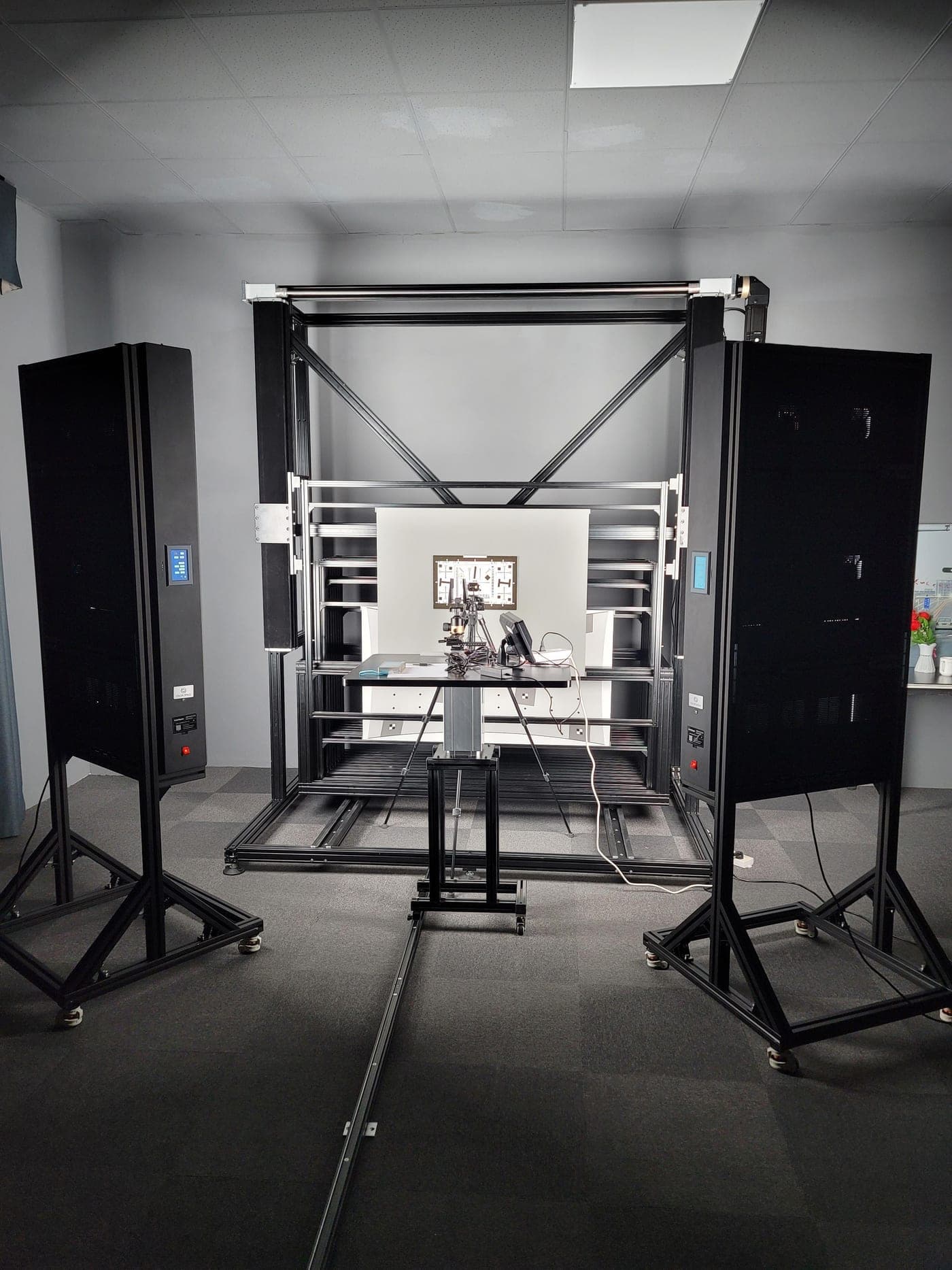Optical analysis bench